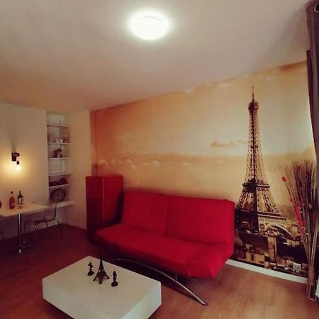 Studio Paris Apartment เอสเตโปนา ภายนอก รูปภาพ