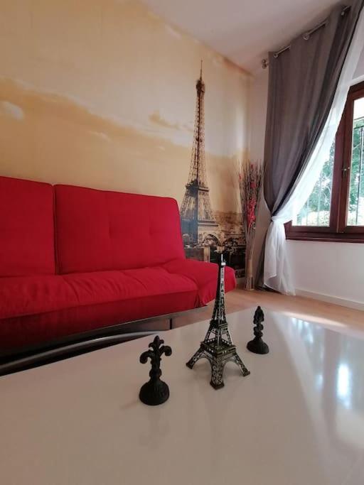 Studio Paris Apartment เอสเตโปนา ภายนอก รูปภาพ