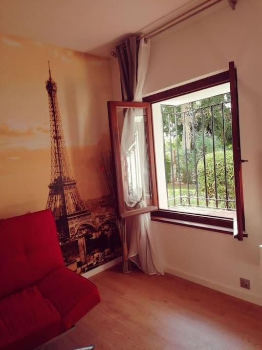 Studio Paris Apartment เอสเตโปนา ภายนอก รูปภาพ